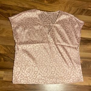 Floerns Women's Keyhole V Neck Short Sleeve Satin Leopard Print Blouse Silk Tops